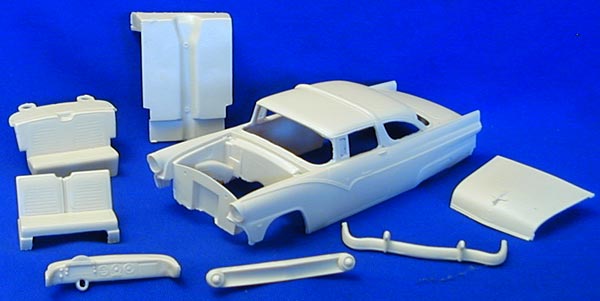 unfinished SMC-642A 1952 Ford Convertible   HO-1/87th Scale White Resin Kit 
