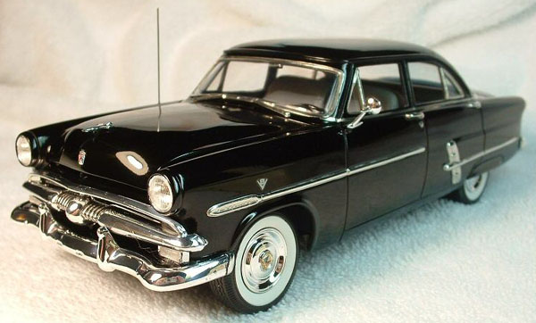 1953 Ford mainline sedan #9